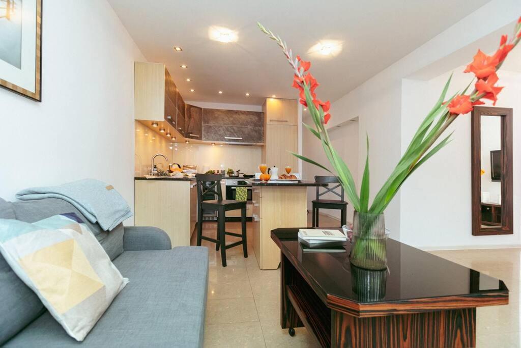 Apartment In The Heart Of Warsaw! Εξωτερικό φωτογραφία